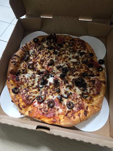 Ugo's Pizzaland